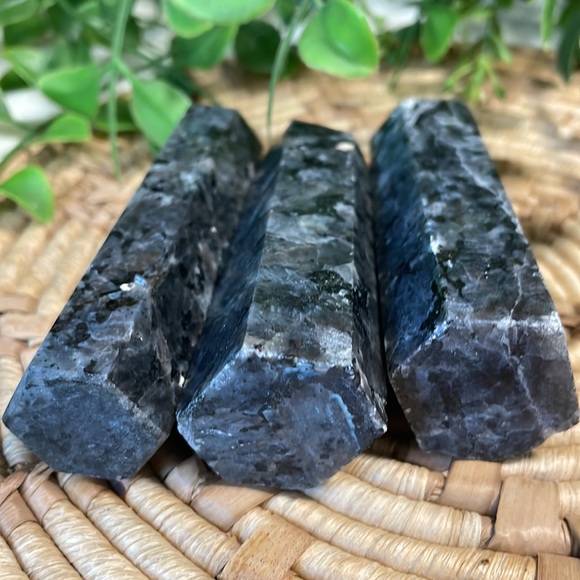 Larvikite Tower Crystal Gemstone Point Black Flash - Picture 11 of 13